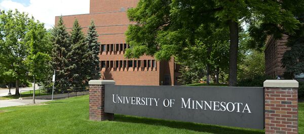 美国明尼阿波利斯市一所大学校长提议为非裔美国人设立弗洛伊德奖学金 - 俄罗斯卫星通讯社