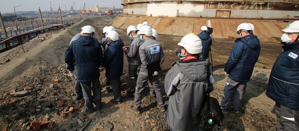 Сотрудники компании Норникель на территории на ТЭЦ-3 в Норильске. Сотрудники компании Норникель на территории на ТЭЦ-3 в Норильске. - 俄羅斯衛星通訊社