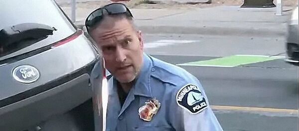 Полицейский Дерек Чавен - 俄罗斯卫星通讯社