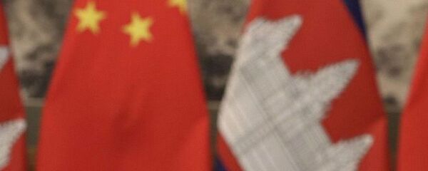 Флаги Китая и Камбоджи - 俄罗斯卫星通讯社