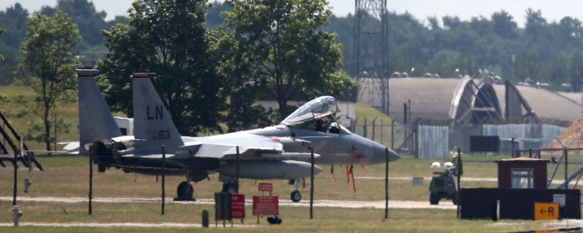 十名反核武抗議者在荷蘭南部空軍基地被拘 - 俄羅斯衛星通訊社, 1920, 08.08.2023