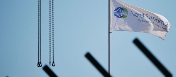 Флаг с символикой компании Nord Stream 2 AG, ведущей строительство газопровода Северный поток-2 в Германии Флаг с символикой компании Nord Stream 2 AG, ведущей строительство газопровода Северный поток-2 в Германии - 俄罗斯卫星通讯社
