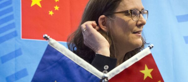 Комиссар ЕС по торговле Сесилия Мальмстрем выступает в Университете международного бизнеса и экономики в Пекине - 俄罗斯卫星通讯社