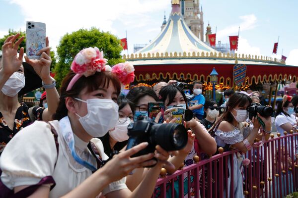 香港迪士尼乐园重开首日 - 俄罗斯卫星通讯社