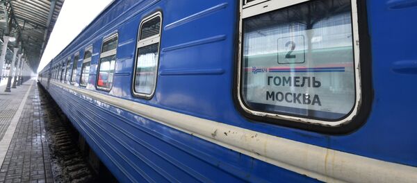 Поезд Москва — Гомель на Белорусском вокзале в Москве - 俄罗斯卫星通讯社