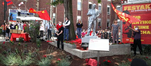Двухметровая статуя Владимира Ленина установлена в городе Гельзенкирхен по инициативе Максистско-ленинской партии Германии - 俄羅斯衛星通訊社