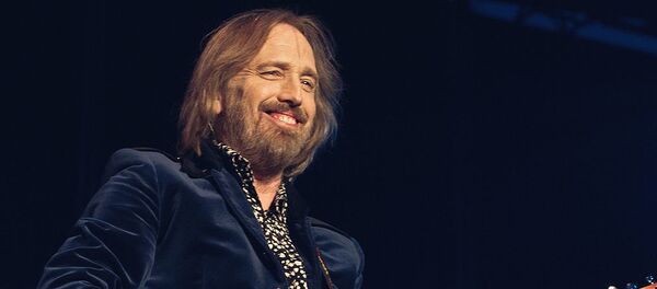 Том Петти - 俄罗斯卫星通讯社