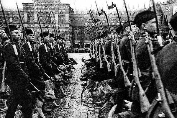 紅場勝利日閱兵，1945年6月24日  - 俄羅斯衛星通訊社