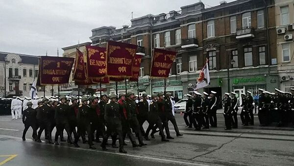 Во Владивостоке состоялся военный парад войск в честь 75-летия Победы - 俄羅斯衛星通訊社