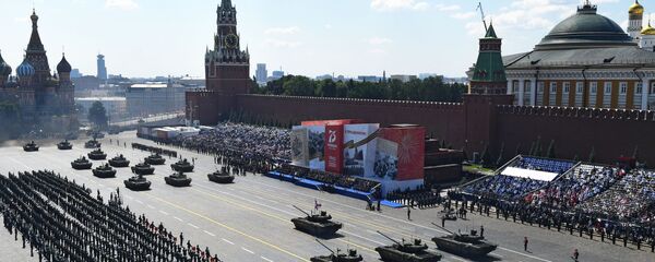 Военная техника во время военного парада в ознаменование 75-летия Победы в Великой Отечественной войне 1941-1945 годов на Красной площади в Москве. Военная техника во время военного парада в ознаменование 75-летия Победы в Великой Отечественной войне 1941-1945 годов на Красной площади в Москве. - 俄罗斯卫星通讯社