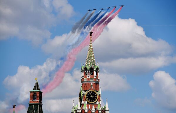 红场阅兵空中部分的苏-25BM攻击机 - 俄罗斯卫星通讯社