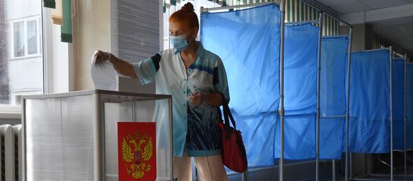 Голосование по поправкам в Конституцию - 俄罗斯卫星通讯社