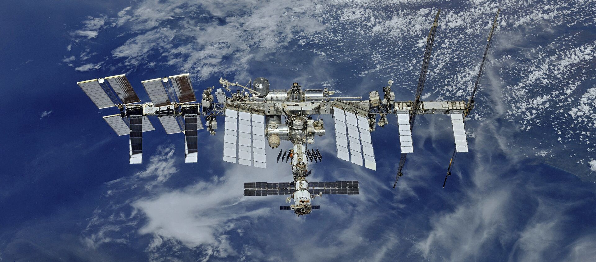 俄罗斯宇航员在国际空间站上发现可能漏气的“可疑”地方 - 俄罗斯卫星通讯社, 1920, 15.11.2021