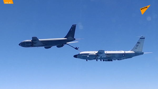 Опубликовано видео перехвата американских самолетов над Черным морем (видео) - 俄罗斯卫星通讯社