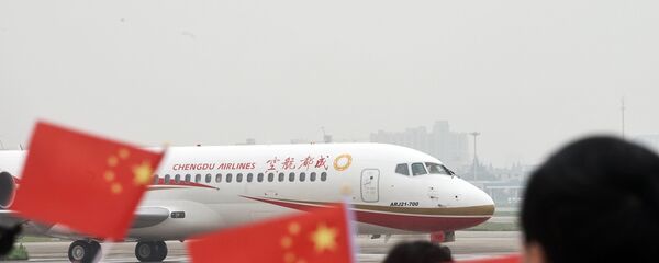  China's first domestic regional jet ARJ21-700  - 俄罗斯卫星通讯社