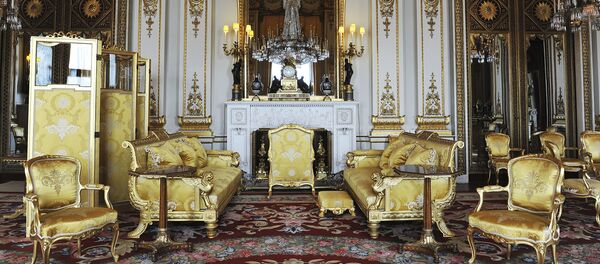 Белая гостиная Букингемского дворца - 俄罗斯卫星通讯社