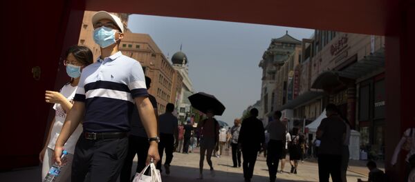 Мужчина с покупками. Пекин - 俄羅斯衛星通訊社