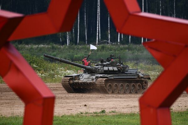 莫斯科州“坦克两项”竞赛的最后阶段 - 俄罗斯卫星通讯社