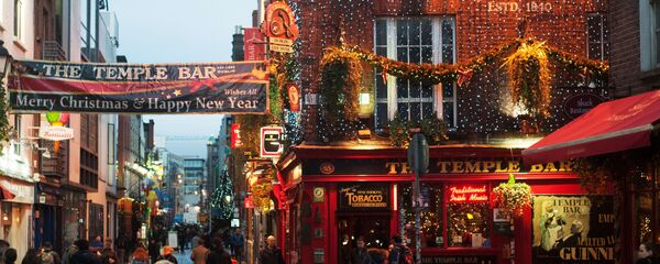 Полиция призвала британцев сохранять бдительность в связи с COVID-19 после открытия пабов - 俄罗斯卫星通讯社