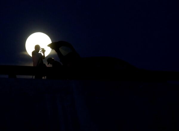 Фотографирование полной луны в Мексике  - 俄罗斯卫星通讯社