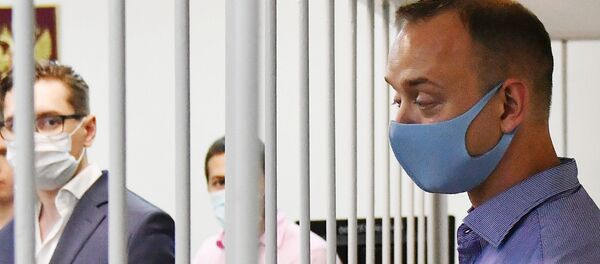 Советник генерального директора госкорпорации Роскосмос и бывший журналист Иван Сафронов в Лефортовском суде Советник генерального директора госкорпорации Роскосмос и бывший журналист Иван Сафронов в Лефортовском суде - 俄羅斯衛星通訊社